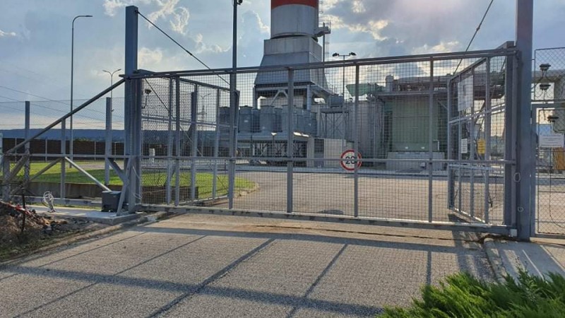 Lakatos szerkezetek Óriás méretű automatizált úszókapu gyártásunk és beépítésünk ipari területre